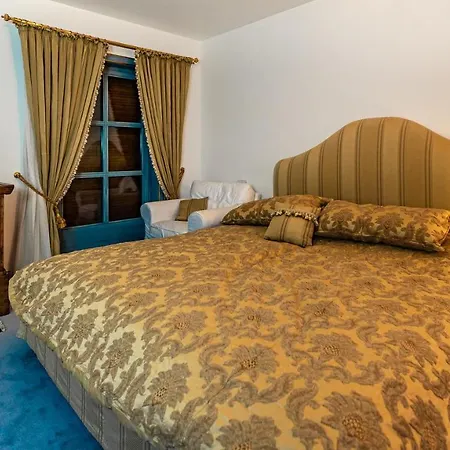 Bostele With Five Bedrooms, Indoor Pool, Two Saunas&garage