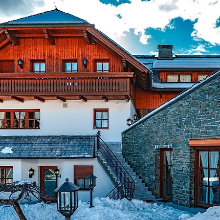 Bostele With Seven Bedrooms, Indoor Pool And Two Saunas * Bad Kleinkirchheim