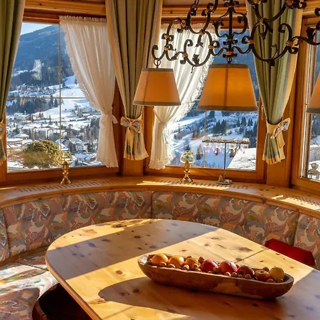 Villa Bostele With Seven Bedrooms, Indoor Pool And Two Saunas *