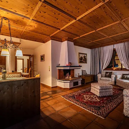 Bostele With Seven Bedrooms, Indoor Pool And Two Saunas *