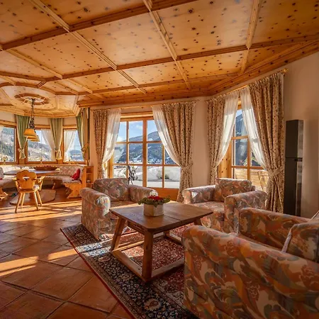 Bostele With Five Bedrooms, Indoor Pool, Two Saunas & Garage *