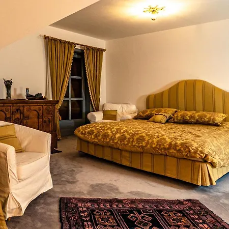 Bostele With Five Bedrooms, Indoor Pool, Two Saunas & Garage バド クラインキルヒハイム