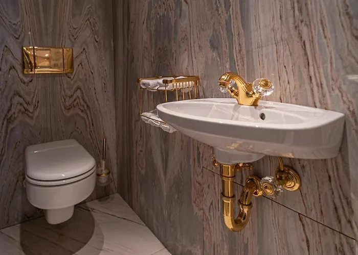 Villa Bostele With Five Bedrooms, Indoor Pool, Two Saunas & Garage *