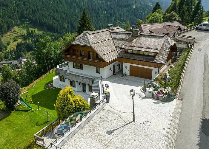Bostele With Five Bedrooms, Indoor Pool, Two Saunas & Garage