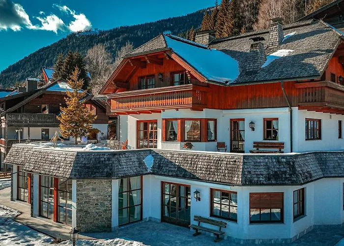 Bostele With Five Bedrooms, Indoor Pool, Two Saunas & Garage *