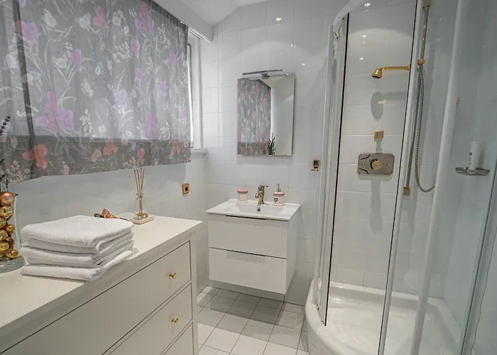 Bostele With Five Bedrooms, Indoor Pool, Two Saunas & Garage Villa